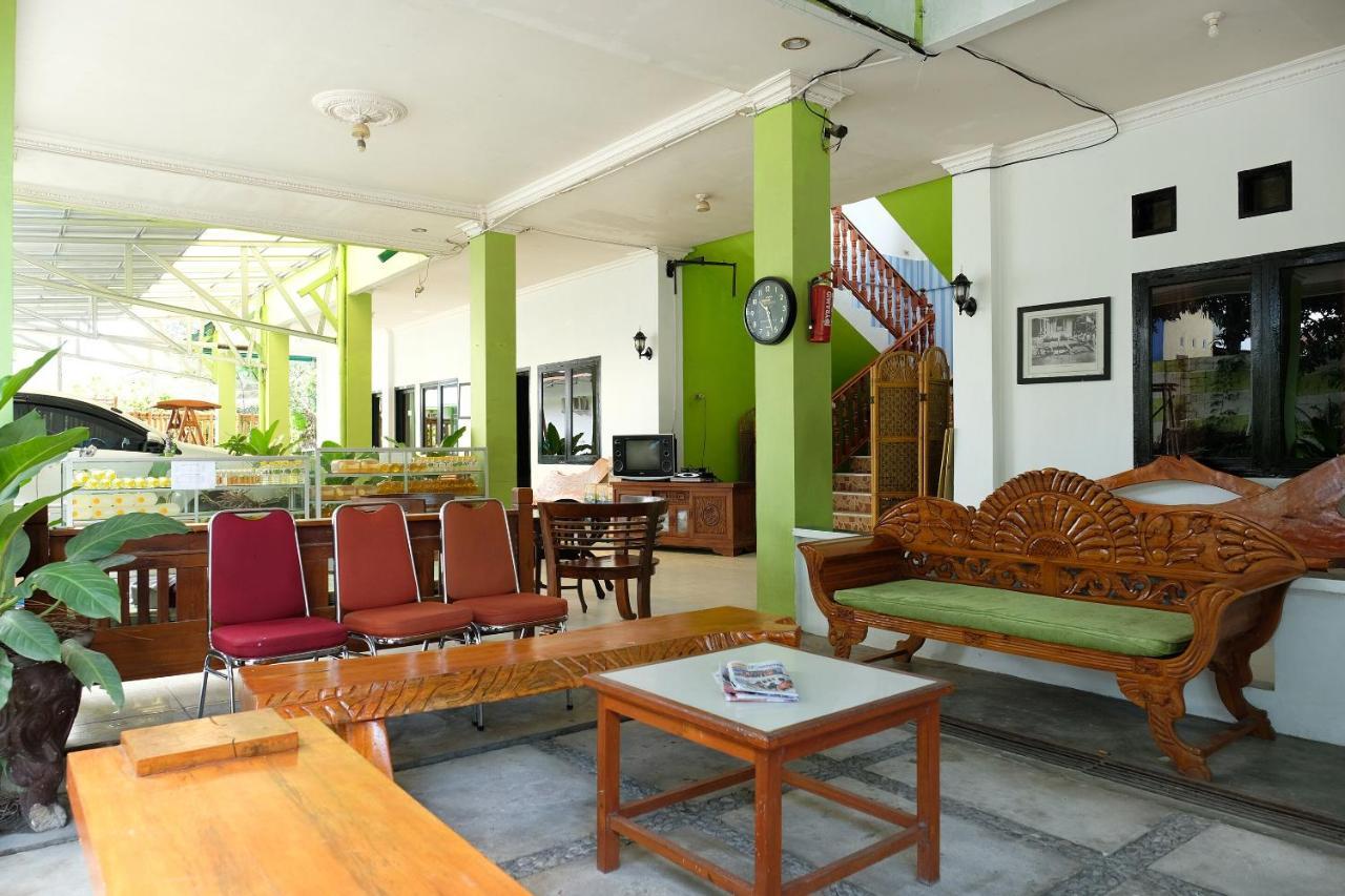 Oyo 2186 Esbe Hotel Syariah Tanjung Pandan Extérieur photo
