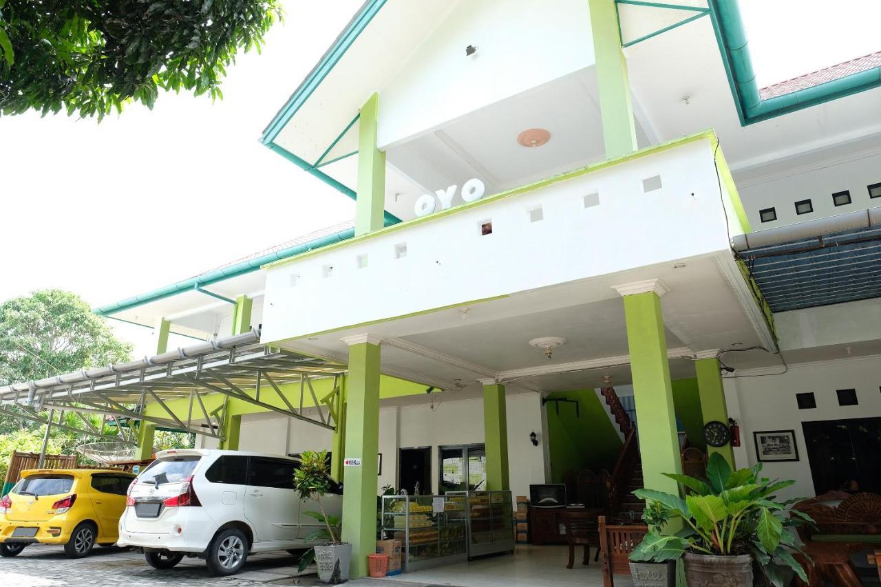 Oyo 2186 Esbe Hotel Syariah Tanjung Pandan Extérieur photo