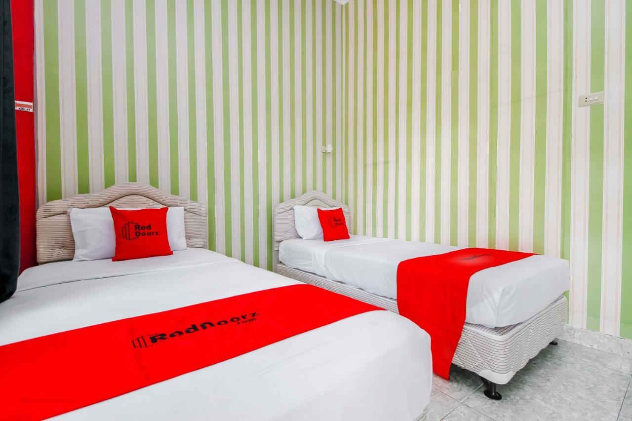 Oyo 2186 Esbe Hotel Syariah Tanjung Pandan Extérieur photo