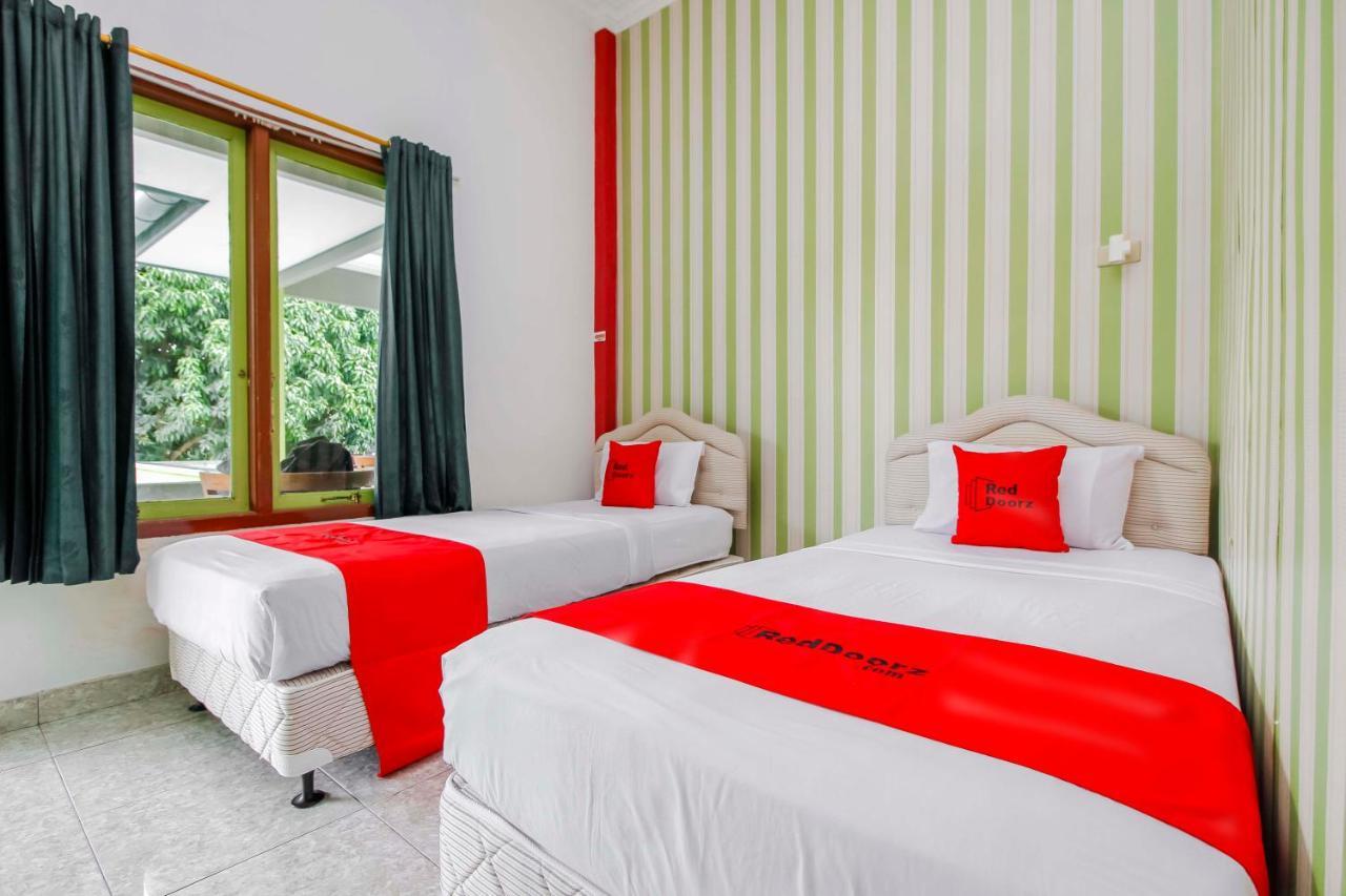 Oyo 2186 Esbe Hotel Syariah Tanjung Pandan Extérieur photo