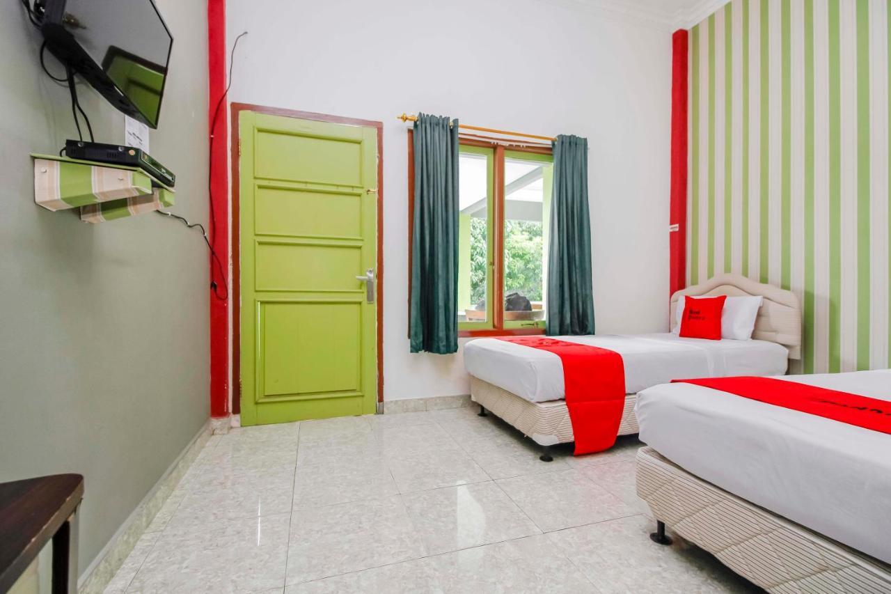 Oyo 2186 Esbe Hotel Syariah Tanjung Pandan Extérieur photo