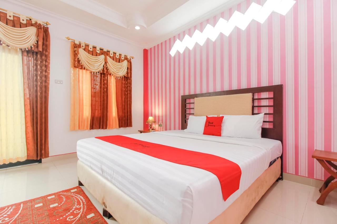 Oyo 2186 Esbe Hotel Syariah Tanjung Pandan Extérieur photo
