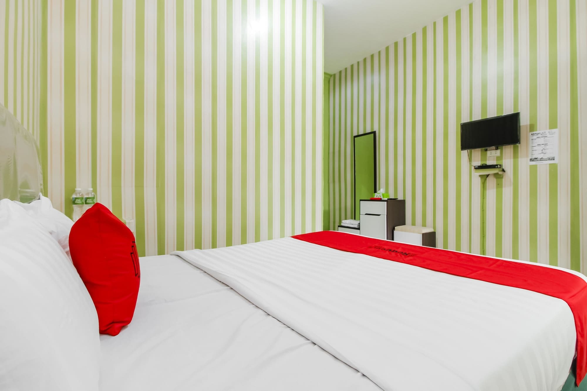 Oyo 2186 Esbe Hotel Syariah Tanjung Pandan Extérieur photo