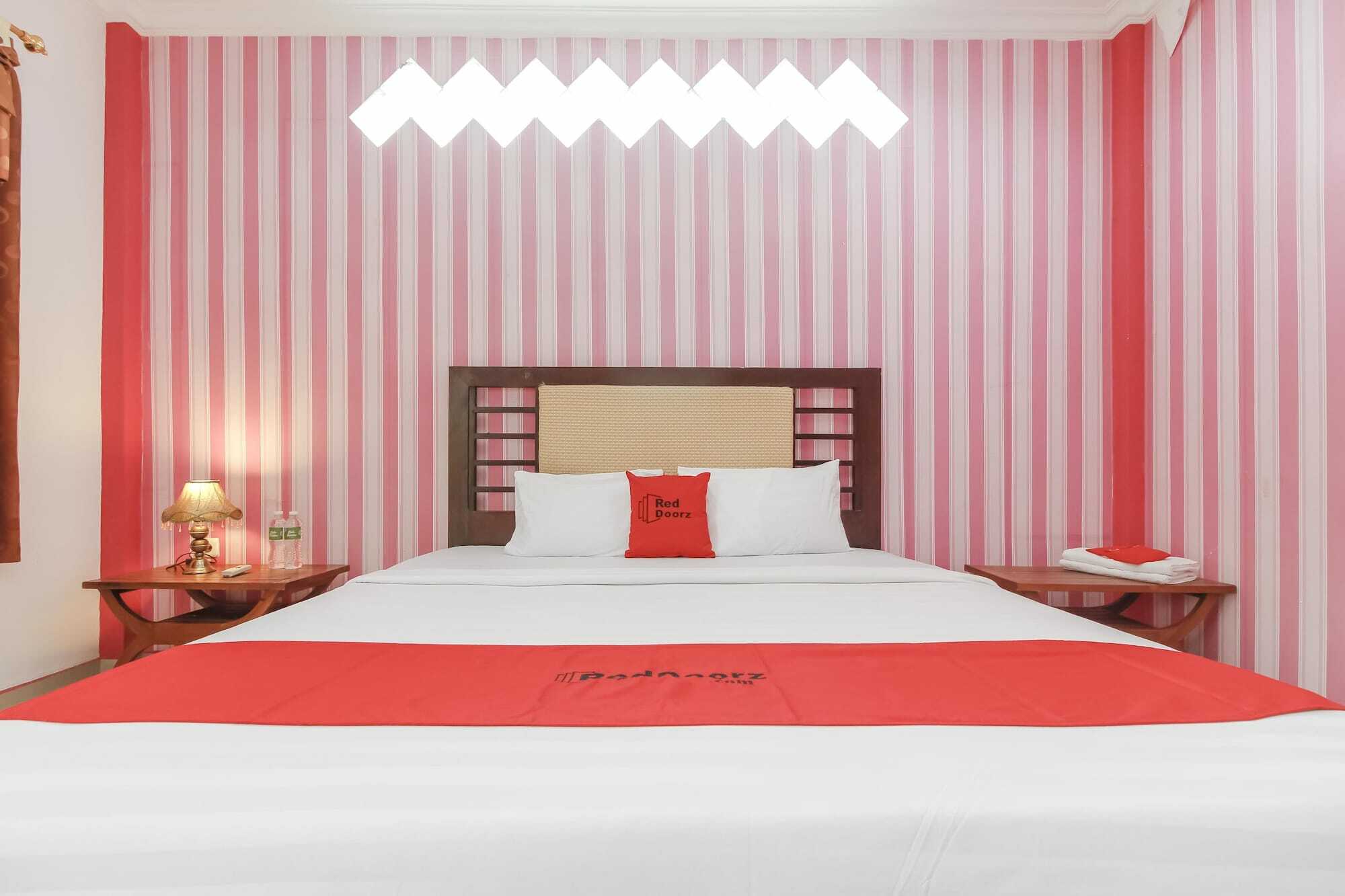 Oyo 2186 Esbe Hotel Syariah Tanjung Pandan Extérieur photo