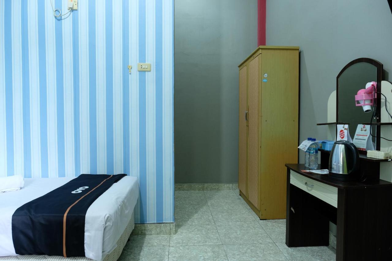 Oyo 2186 Esbe Hotel Syariah Tanjung Pandan Extérieur photo