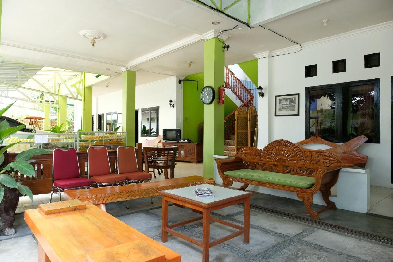 Oyo 2186 Esbe Hotel Syariah Tanjung Pandan Extérieur photo